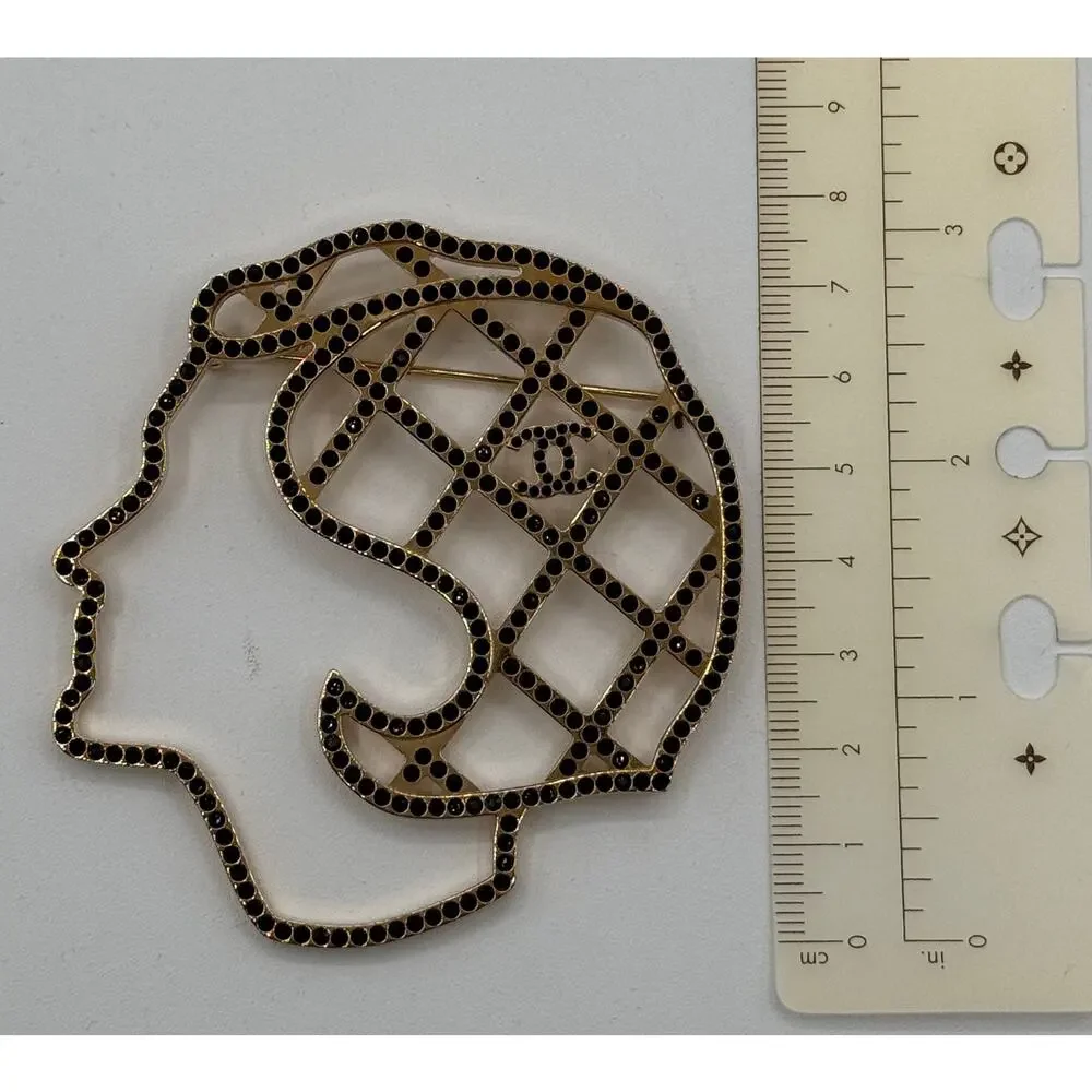 CHANEL 17A Mademoiselle Silhouette Large Strass Brooch in Light Gold Hardware